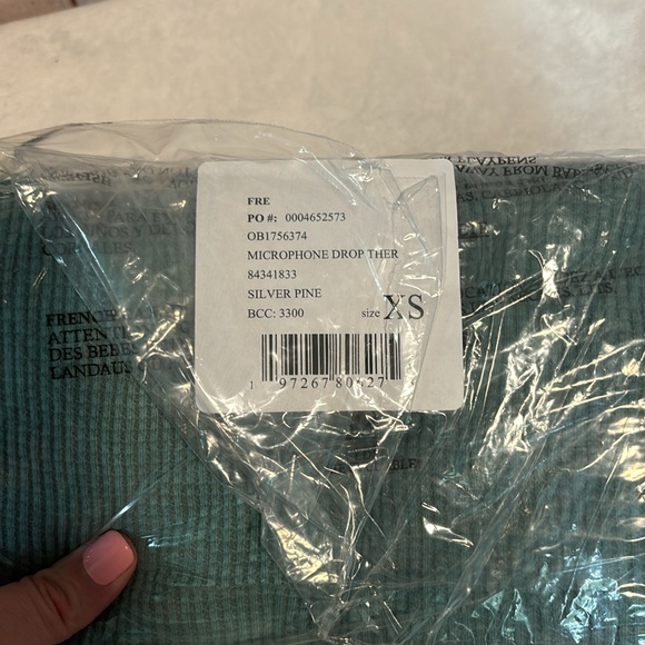 NWT We The Free Microphone Drop Thermal - Picture 12 of 14